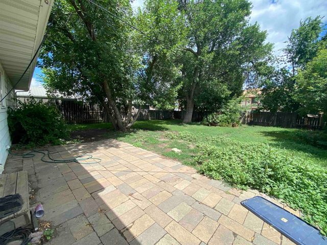 1948 3rd St NW, Minot, ND 58703