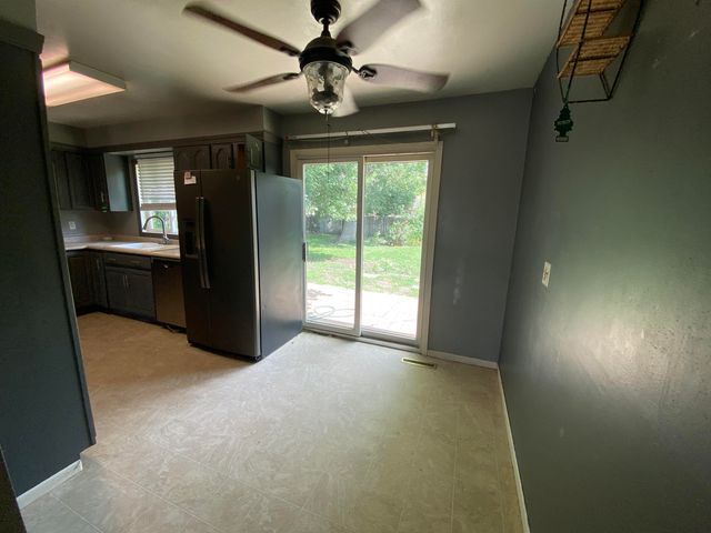 1948 3rd St NW, Minot, ND 58703