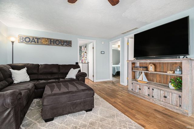 5445 W Warren Street, Silver Lake, IN 46982