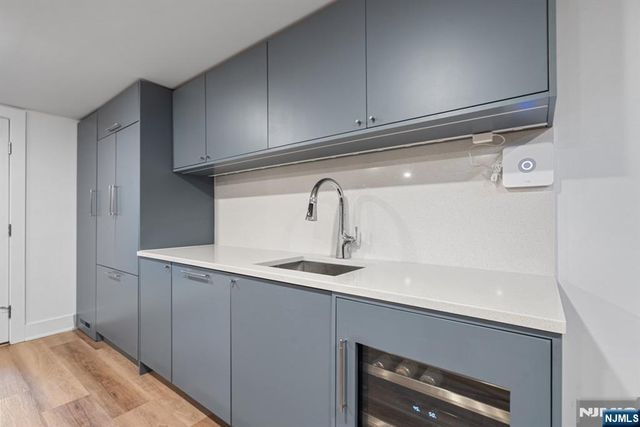 10 Bright Street 1, Jersey City, NJ 07302