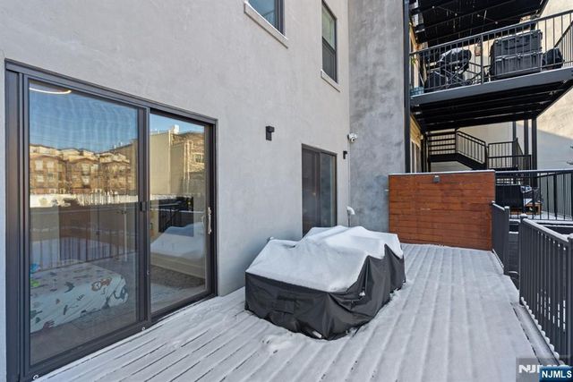 10 Bright Street 1, Jersey City, NJ 07302