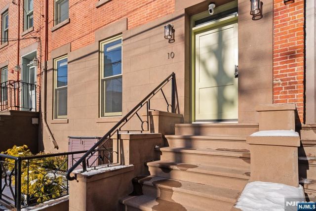 10 Bright Street 1, Jersey City, NJ 07302