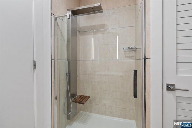 10 Bright Street 1, Jersey City, NJ 07302