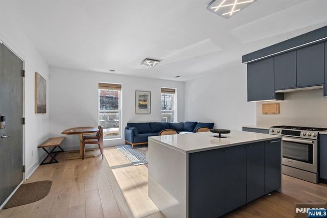 10 Bright Street 1, Jersey City, NJ 07302