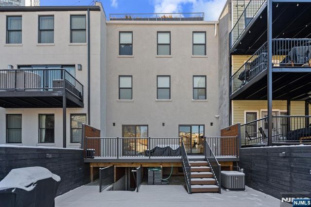 10 Bright Street 1, Jersey City, NJ 07302