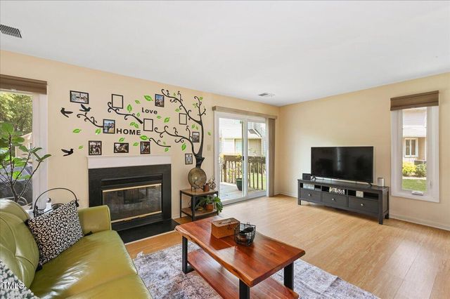 250 S Estes Drive Apt 115, Chapel Hill, NC 27514