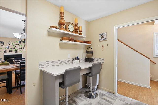 250 S Estes Drive Apt 115, Chapel Hill, NC 27514