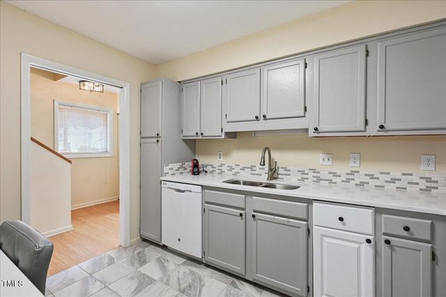 250 S Estes Drive Apt 115, Chapel Hill, NC 27514