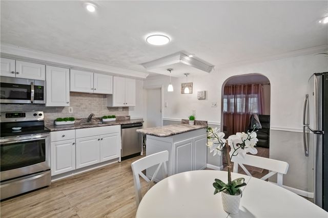 242 S Washington, City Of Greensburg, PA 15601