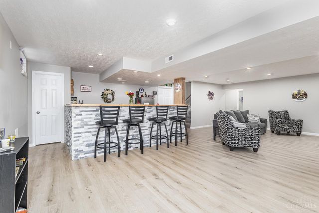 2850 Buckridge Drive, Miami Twp, OH 45233