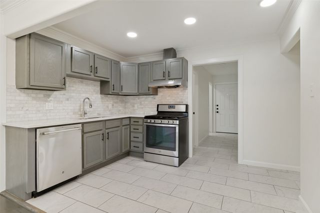 6502 Howard Avenue, Dallas, TX 75227