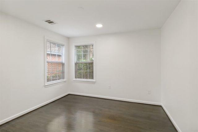 6502 Howard Avenue, Dallas, TX 75227