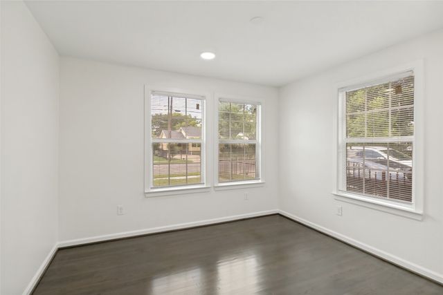 6502 Howard Avenue, Dallas, TX 75227