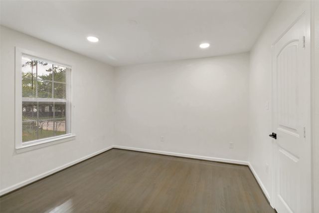 6502 Howard Avenue, Dallas, TX 75227