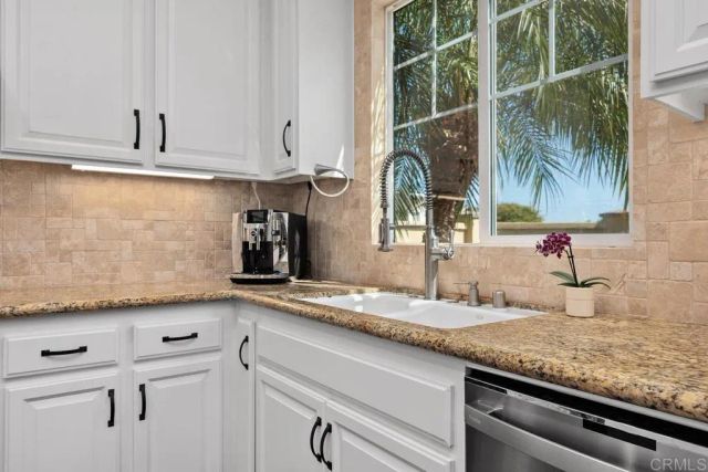 923 Citrine Way, San Diego, CA 92078