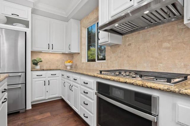 923 Citrine Way, San Diego, CA 92078