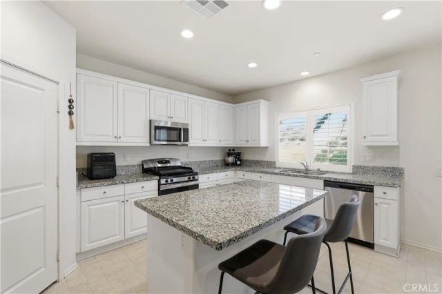 16137 Hamilton Court, Victorville, CA 92394