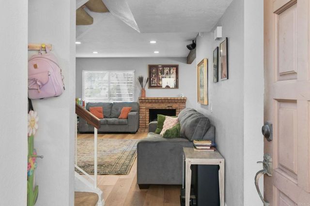 3015 Plaza Leonardo, Bonita, CA 91902