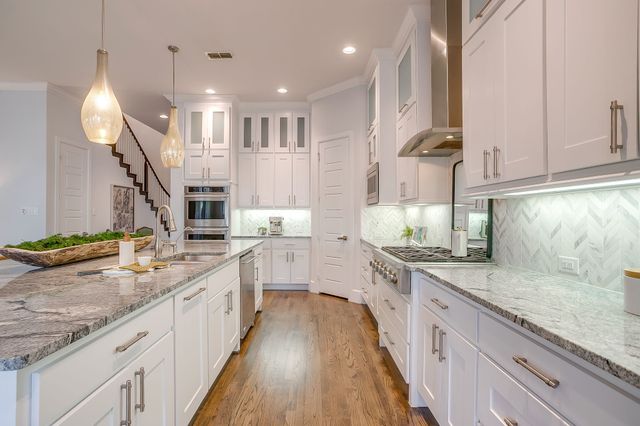 3812 W 5th Street, Fort Worth, TX 76107