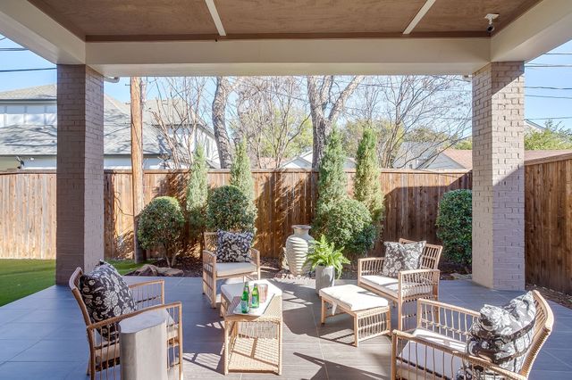 3812 W 5th Street, Fort Worth, TX 76107