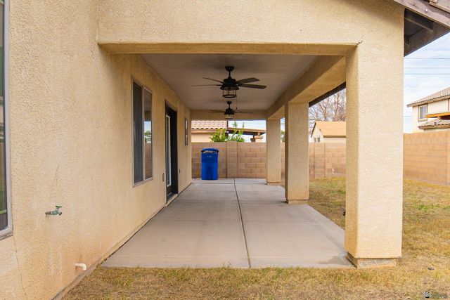 1520 N Jennifer Ave, Somerton, AZ 85350
