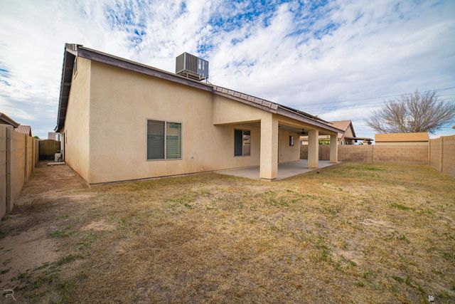 1520 N Jennifer Ave, Somerton, AZ 85350