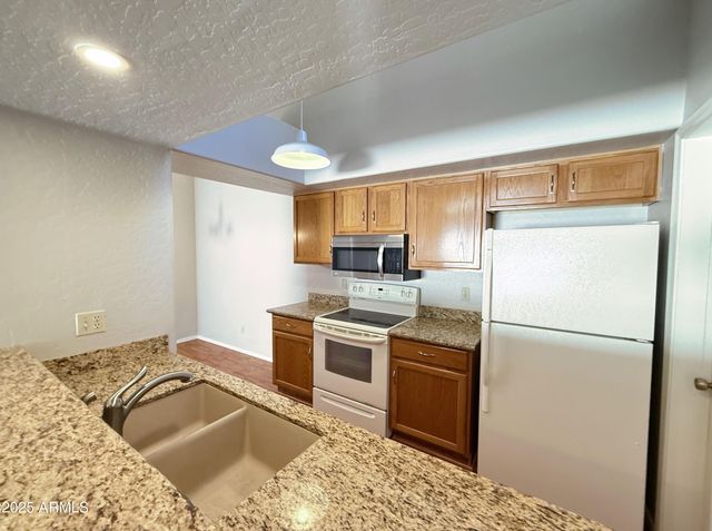 2100 W Lemon Tree Place 90, Chandler, AZ 85224