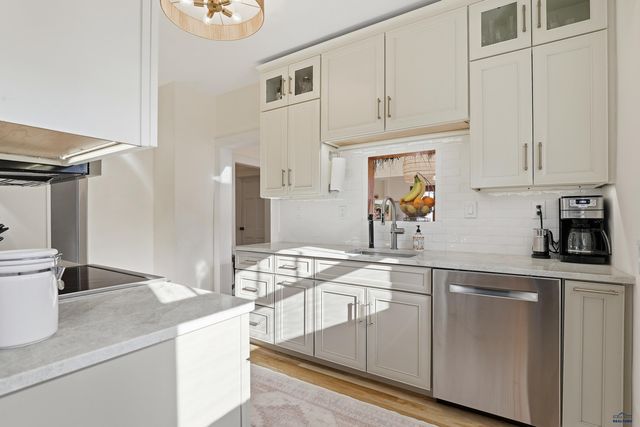 1605 11TH ST, Rapid City, SD 57701