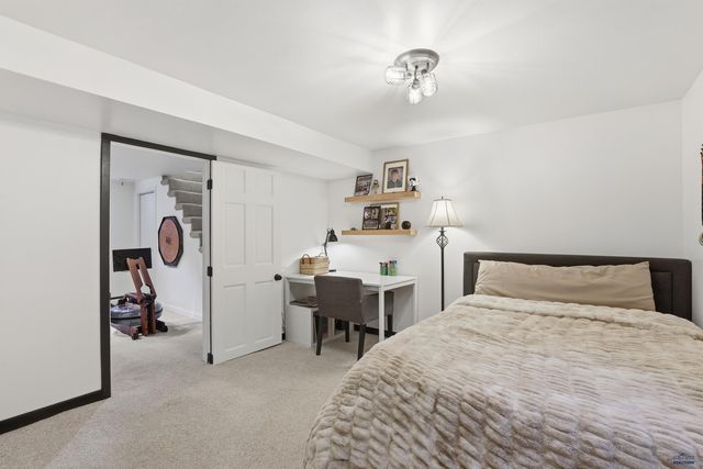 1605 11TH ST, Rapid City, SD 57701