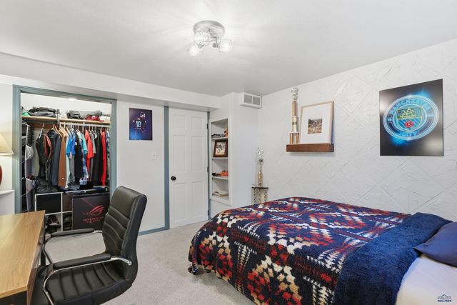 1605 11TH ST, Rapid City, SD 57701