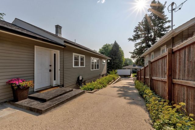 1605 11TH ST, Rapid City, SD 57701