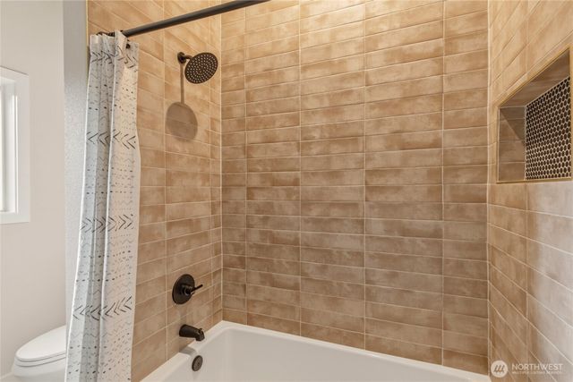 12621 49th Street Ct E, Edgewood, WA 98032