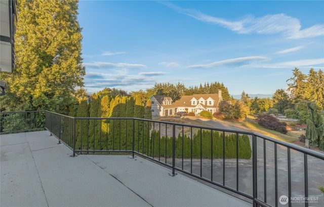 12621 49th Street Ct E, Edgewood, WA 98032