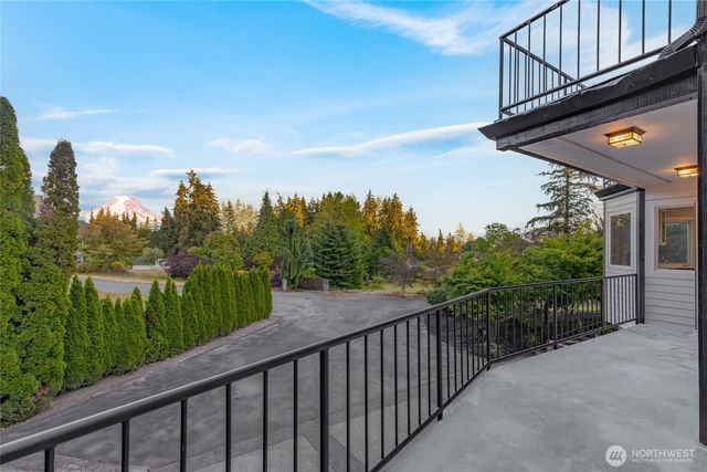 12621 49th Street Ct E, Edgewood, WA 98032