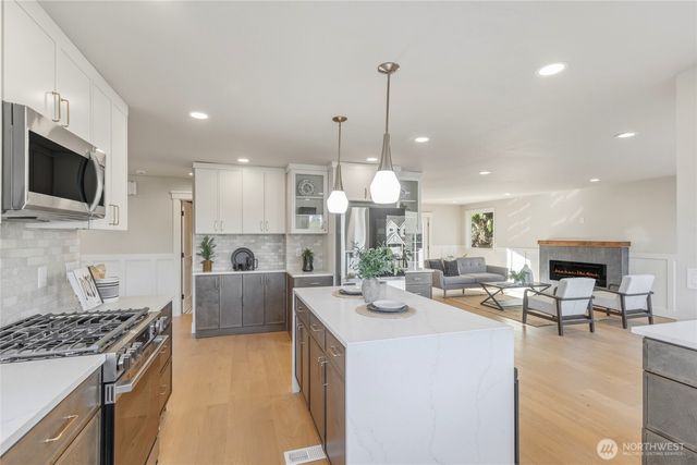 12621 49th Street Ct E, Edgewood, WA 98032