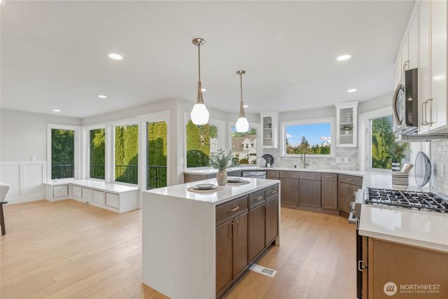 12621 49th Street Ct E, Edgewood, WA 98032