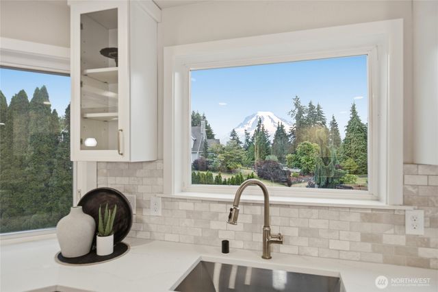 12621 49th Street Ct E, Edgewood, WA 98032