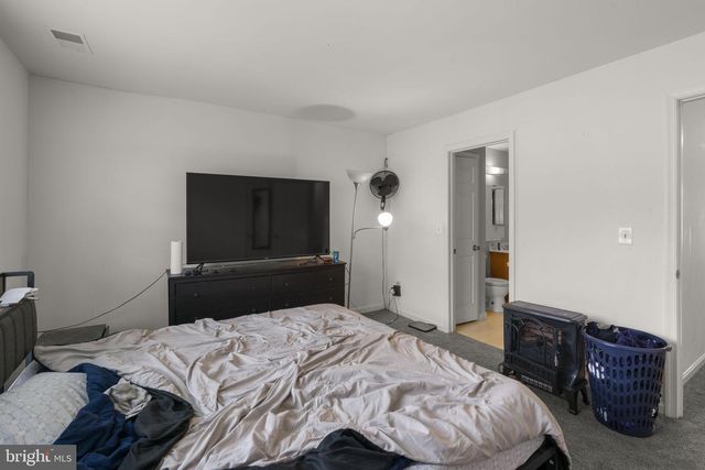 4008 CUTTY SARK RD, Middle River, MD 21220