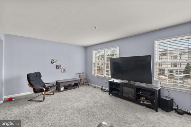 4008 CUTTY SARK RD, Middle River, MD 21220