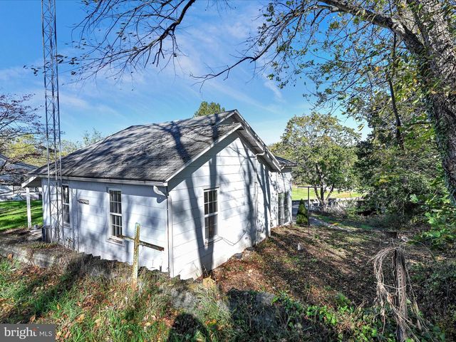 1734 THOMPSON AVE, Annville, PA 17003