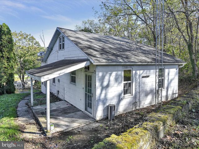 1734 THOMPSON AVE, Annville, PA 17003