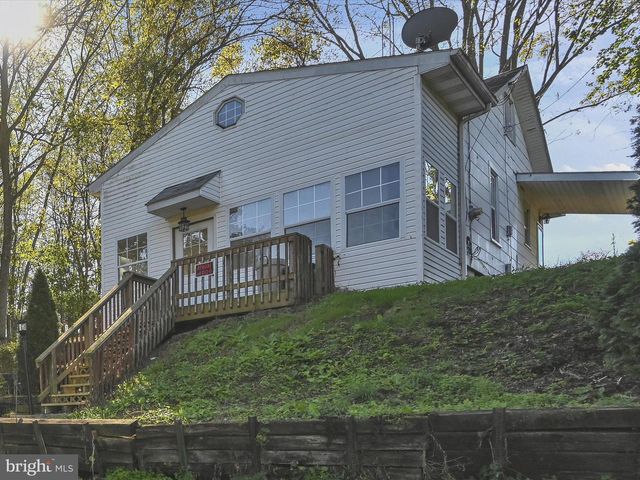 1734 THOMPSON AVE, Annville, PA 17003