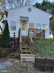 1734 THOMPSON AVE, Annville, PA 17003