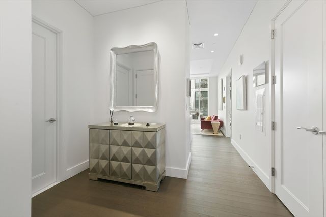 50 Liberty PH1G, Boston, MA 02210