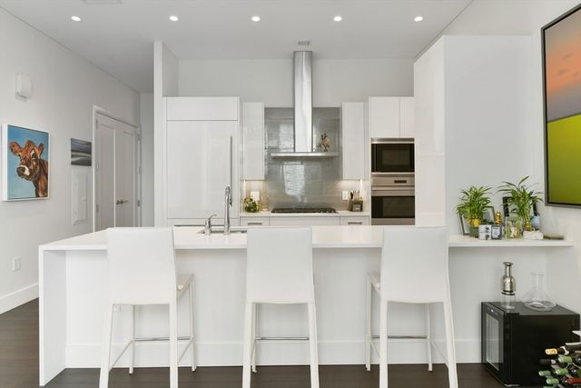 50 Liberty PH1G, Boston, MA 02210