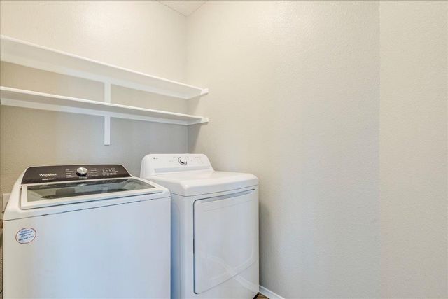 210 Meadow Woods DR, Kyle, TX 78640
