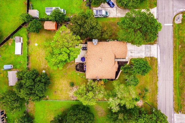 210 Meadow Woods DR, Kyle, TX 78640