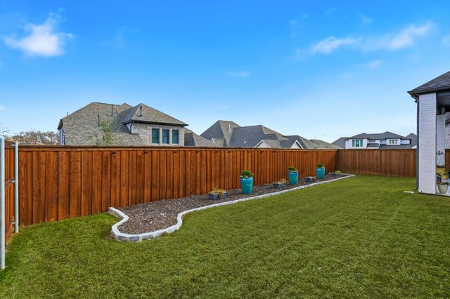 704 Pony Foot Drive, Little Elm, TX 75068