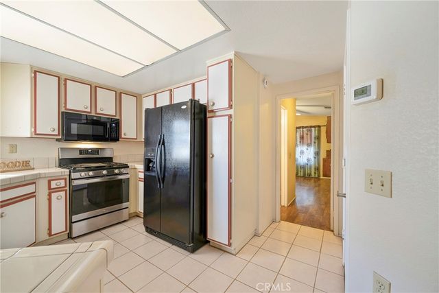 28285 Calle Lustrosos, Menifee, CA 92585