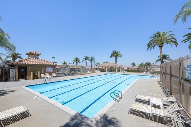 28285 Calle Lustrosos, Menifee, CA 92585